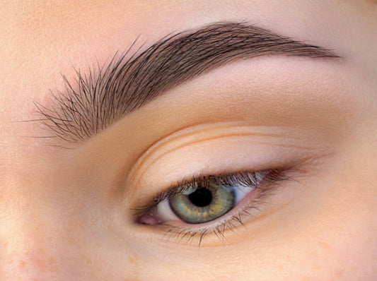 Natural eyebrows design & tinting